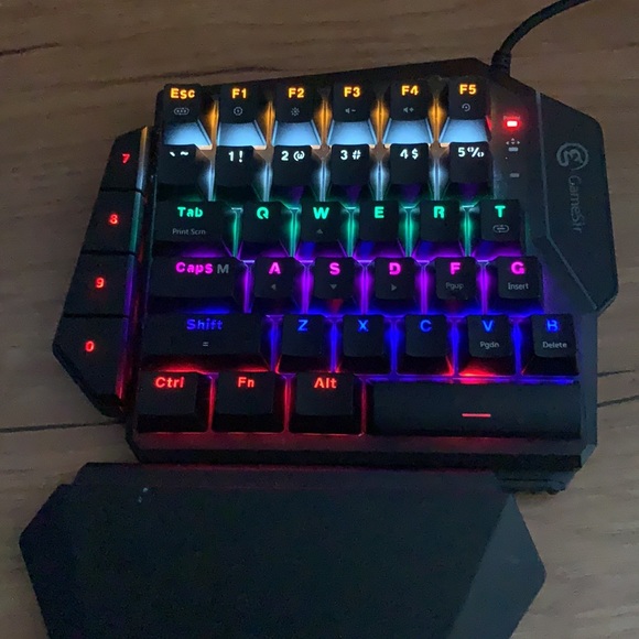 Gaming keyboard